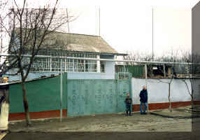 home.jpg (57790 bytes)